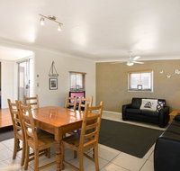 Close to Water Restaurants and Clubs Toorbul St Bongaree - Your Accommodation