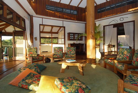 Cloud 9 - Your Accommodation 3