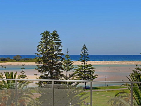 Coast Luxury Apartment Penthouse 23 - Your Accommodation 1