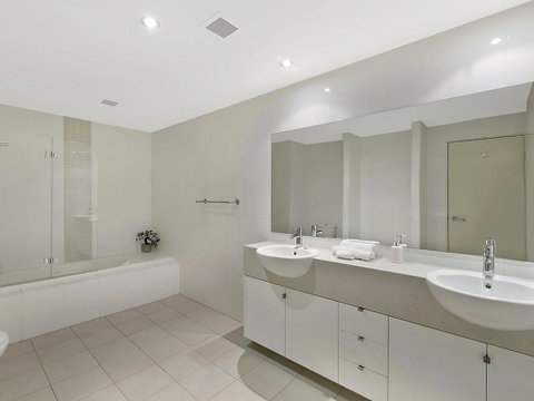 Coast Luxury Apartment Penthouse 23 - Your Accommodation 2