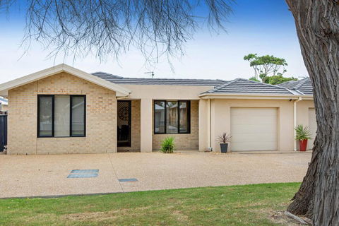 COASTAL HAVEN - DROMANA - Your Accommodation 0
