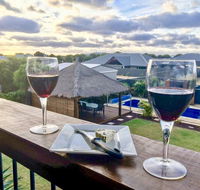Coastal Paradise Holiday Home Swimming Pool  WiFi - Your Accommodation