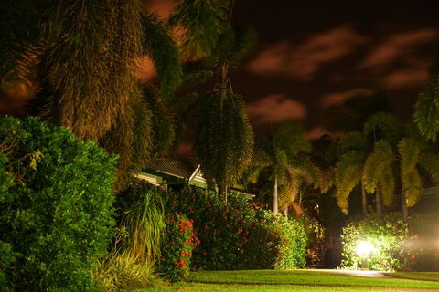 Cocos Beach Bungalows - Your Accommodation 2