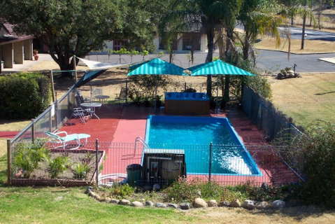 Colonial Inn Motel - Your Accommodation 0
