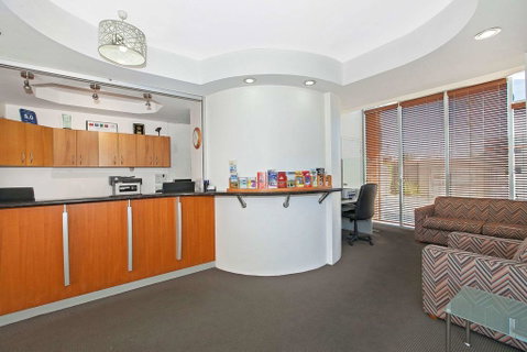 Comfort Inn & Suites Northgate Airport Motel - Your Accommodation 3