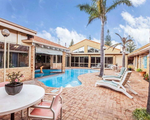Comfort Inn Bay Of Isles - Your Accommodation 2