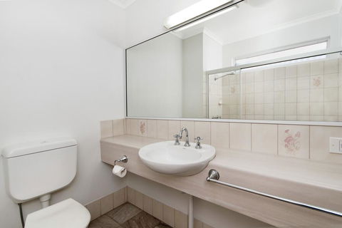 Comfort Inn Cairns City - Your Accommodation 1