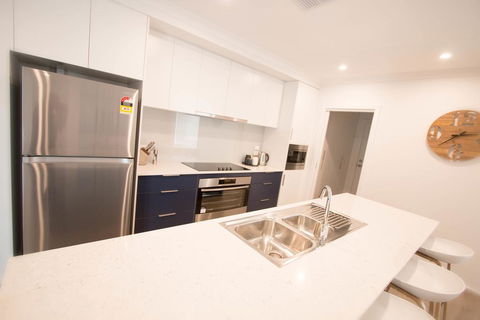 Contemporary Esprit With River Reserve Access - Your Accommodation 3