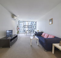 Convenient  Modern 1 Bed Apartment Docklands - Your Accommodation