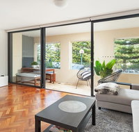 Coogee Beach Pad - Your Accommodation