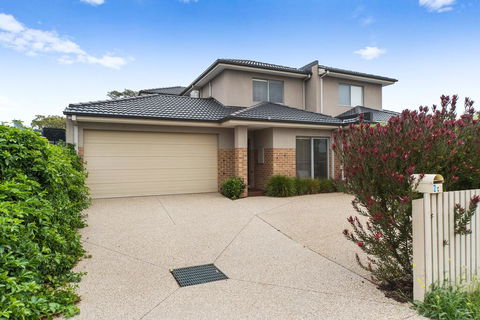 Cootamundra - Your Accommodation 2