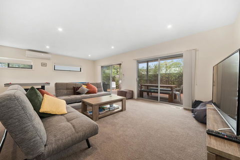 Cootamundra - Your Accommodation 0