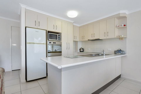 Coral Breeze Penthouse - Your Accommodation 2