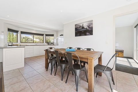 Coral Reef - Your Accommodation 1