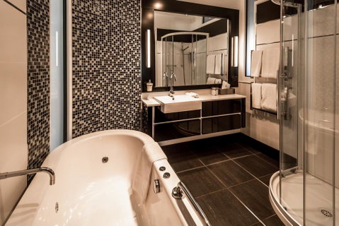 Corinda Contemporary - Your Accommodation 3
