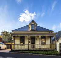 Corinda Contemporary - Your Accommodation