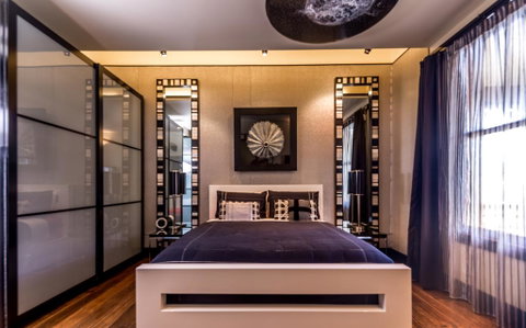 Corinda Contemporary - Your Accommodation 1