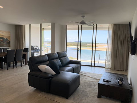 Cosmopolitan Exclusive Rental Apartments - Your Accommodation 0