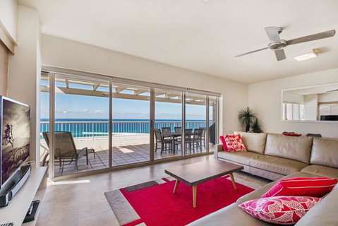 Costa Nova Holiday Apartments - Your Accommodation 2