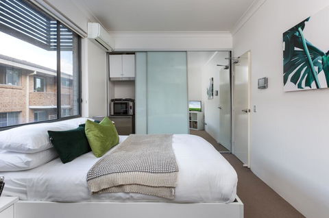 Cosy And Bright Studio Next To Westmead Hospital - Your Accommodation 2