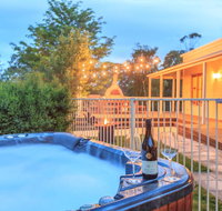 Country House Retreat - Your Accommodation