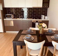 Cozy  Brand New Apt in the Heart of Western - Your Accommodation