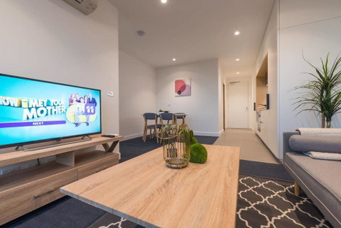 Cozy Melbourne Star 2 Bedroom Apartment Docklands - Your Accommodation 1
