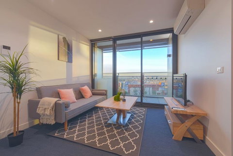 Cozy Melbourne Star 2 Bedroom Apartment Docklands - Your Accommodation 0