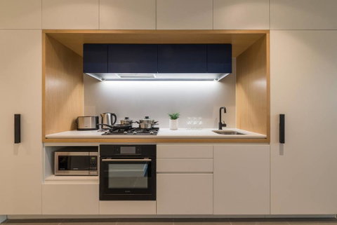 Cozy Melbourne Star 2 Bedroom Apartment Docklands - Your Accommodation 3