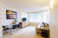 Cozy One Bedroom Apartment in Waverton