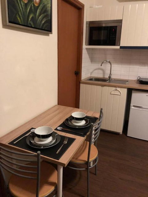 CozyStudioUnit In BeverlyHills (Train Accessible) - Your Accommodation 3