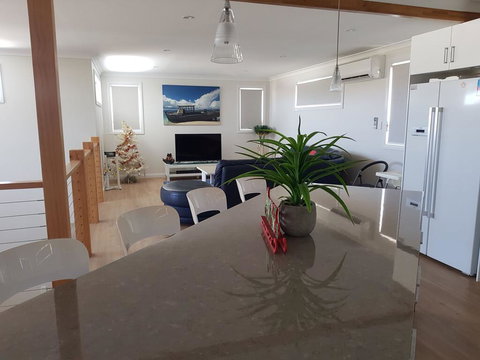 Cozzys Condo Luxury Beach House - Your Accommodation 0
