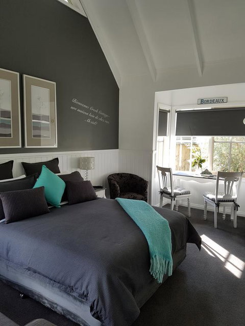Creek Cottage Bed And Breakfast - Your Accommodation 2