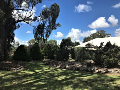 Crows Nest Motel - Your Accommodation 2