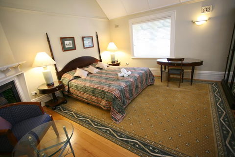 Darcy's Hotel - Your Accommodation 3