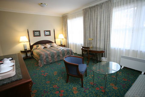 Darcy's Hotel - Your Accommodation 1