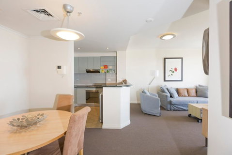Darling Harbour Executive - Your Accommodation 1