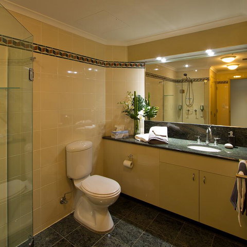 Darling Harbour Getaway - Your Accommodation 3