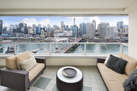 Darling Harbour Getaway - Your Accommodation 2