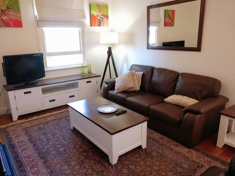 Darling House Castlemaine - Your Accommodation 2