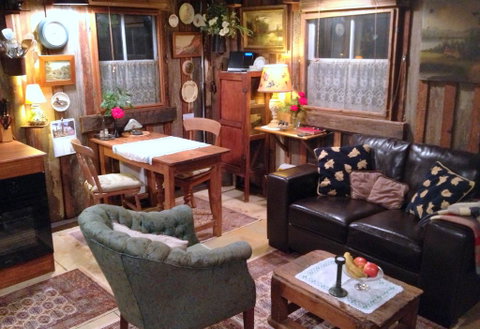 Devon Cottage - Your Accommodation 2