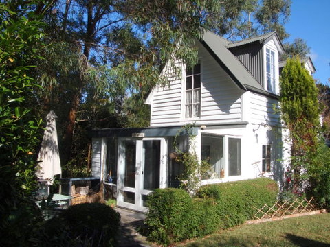Devon Cottage - Your Accommodation 0