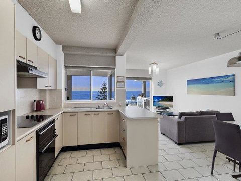 Dolphin Court 5 - Your Accommodation 2