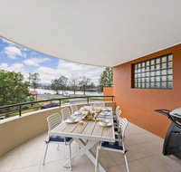 Dolphin Cove - Apt 5 - Your Accommodation