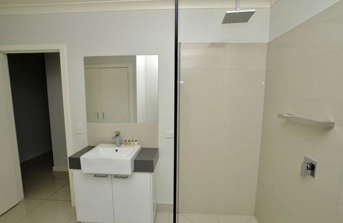 Doze On Green - Your Accommodation 3