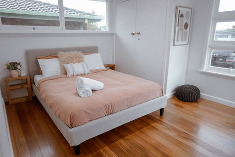 Dromana Beach House - Your Accommodation 0