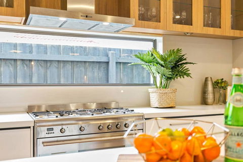 Dromana Beach House For Two Families. - Your Accommodation 2