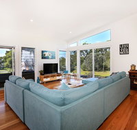Eagleview - Pet Friendly - 4 Min Walk to Beach - Your Accommodation