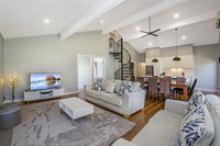 East Tempy - House  Bungalow