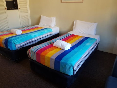 El Lago Tourist Park - Your Accommodation 2